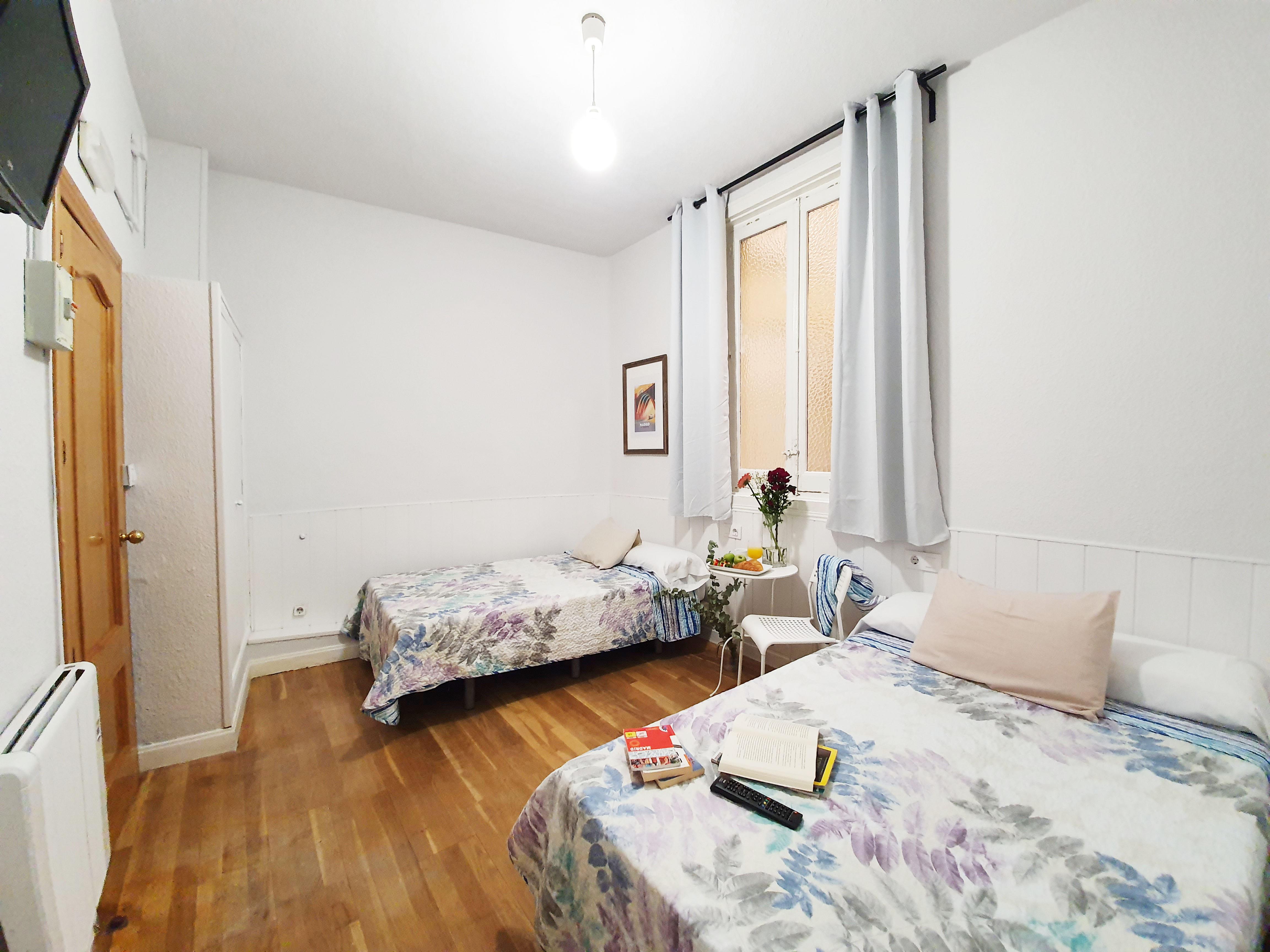 Hostal Alicante Мадрид Екстер'єр фото